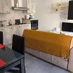 One Bedroom Tea Il-gzira Apartment