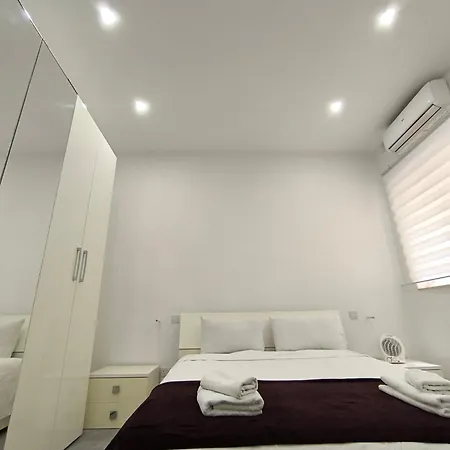 One Bedroom Tea Il-gzira Gzira