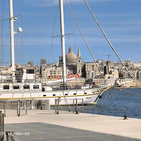Daire One Bedroom Tea Il-gzira